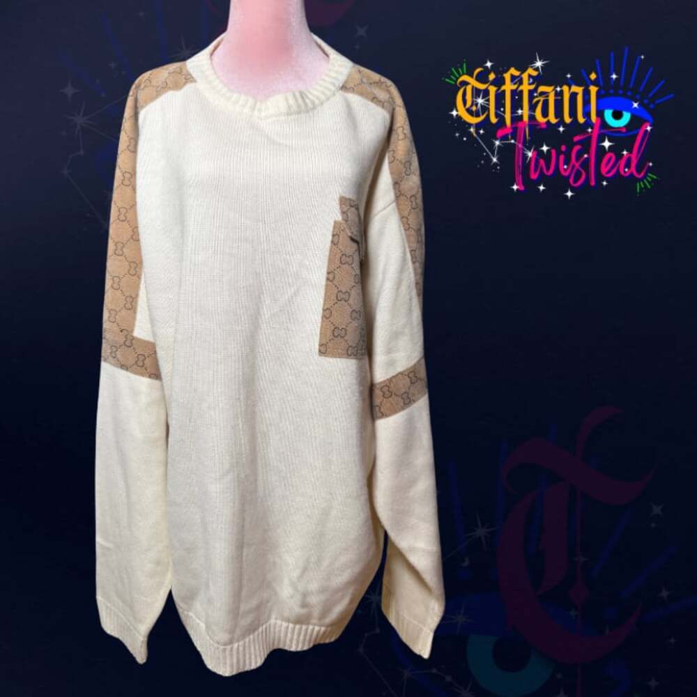 Cream Oversized Xl Men’s Knit Sweater Tan Monogram Panels Pocket Detail Nwot